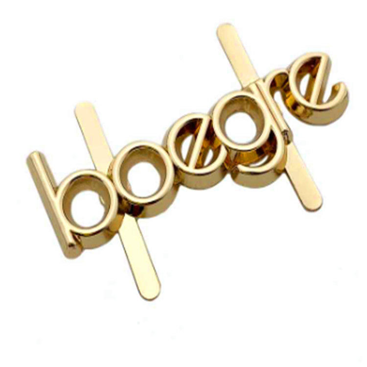 Alfinete com logotipo de letras douradas personalizadas na placa de metal traseira para bolsa